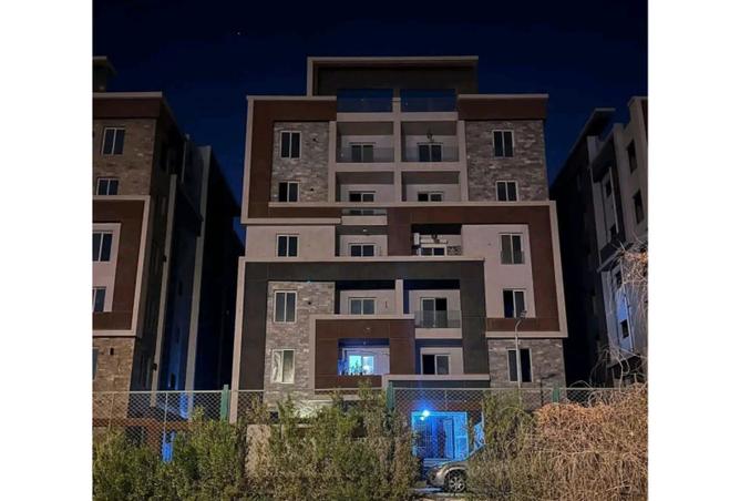 8223107 - Property Image 3