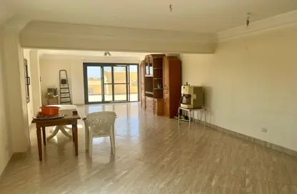 Apartment - 2 Bedrooms - 2 Bathrooms for sale in Abo Mousa Al Ashaari St. - The 1st Settlement - New Cairo City - Cairo