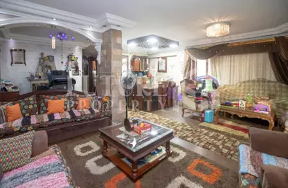 Apartment - 4 Bedrooms - 3 Bathrooms for sale in Al Shaheed Awad Hegazy St. - Sidi Beshr - Hay Awal El Montazah - Alexandria