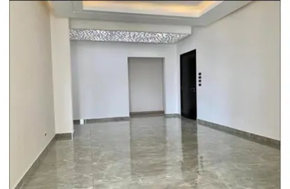 Apartment - 3 Bedrooms - 4 Bathrooms for rent in The Courtyards - Sheikh Zayed Compounds - Sheikh Zayed City - Giza