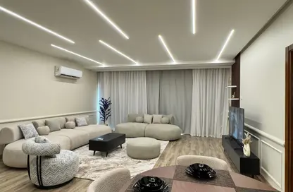 Apartment - 2 Bedrooms - 2 Bathrooms for rent in Lake View Residence - 5th Settlement Compounds - The 5th Settlement - New Cairo City - Cairo