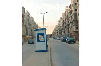 Apartment - 3 Bedrooms - 1 Bathroom for sale in Ard Gameyet Al Mostasmereen - Hadayek October - 6 October City - Giza