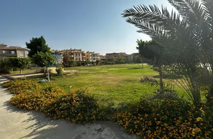Apartment - 3 Bedrooms - 3 Bathrooms for sale in Area B - Ganoob El Acadimia - New Cairo City - Cairo