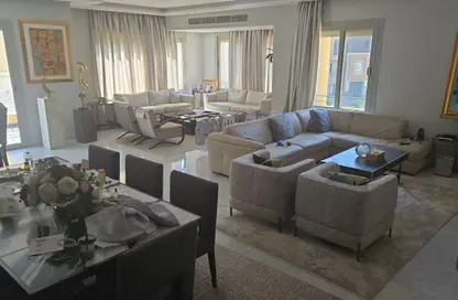 Apartment - 4 Bedrooms - 3 Bathrooms for rent in Palm Hills Village Avenue - North Investors Area - New Cairo City - Cairo