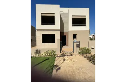 Villa - 4 Bedrooms - 4 Bathrooms for sale in Palm Hills October - Cairo Alexandria Desert Road - 6 October City - Giza