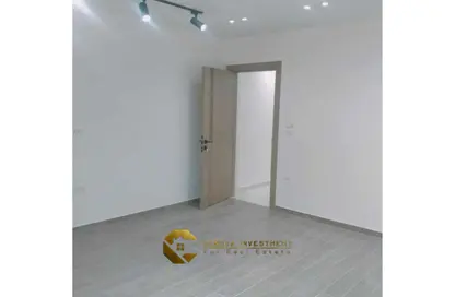 Apartment - 3 Bedrooms - 3 Bathrooms for sale in Al Khamayel city - Sheikh Zayed Compounds - Sheikh Zayed City - Giza