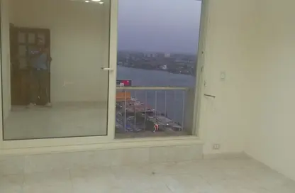 Apartment - 4 Bedrooms - 2 Bathrooms for rent in Cornish El Nile St. - Maadi - Hay El Maadi - Cairo