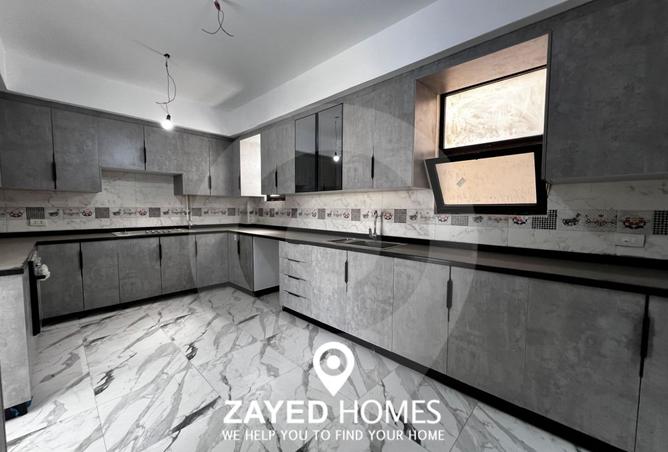 8024013 - Property Image 2