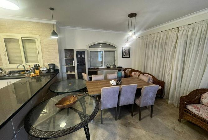 8021934 - Property Image 2