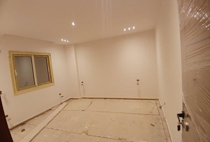 8237289 - Property Image 2