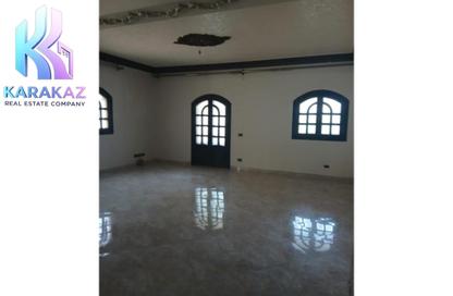 Duplex - 4 Bedrooms - 3 Bathrooms for rent in Doctor Yassin Abdel Ghaffar St. - Area C - Ganoob El Acadimia - New Cairo City - Cairo
