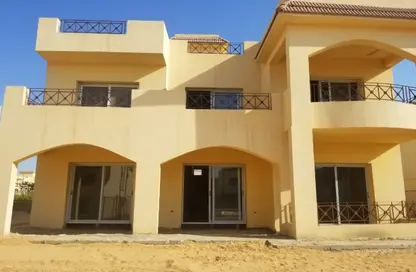 فيلا - 4 غرف نوم - 4 حمامات للبيع في جولف السليمانية - طريق مصر اسكندرية الصحراوي - مدينة 6 أكتوبر - الجيزة