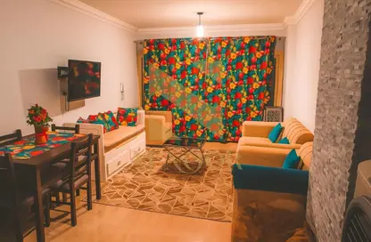 شقة - 2 غرف نوم - 3 حمامات للايجار في الجومان - الحي السابع - الشيخ زايد - الجيزة