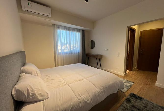 8242961 - Property Image 3