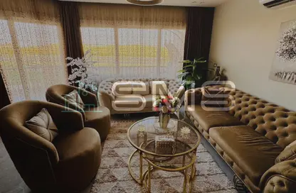شقة - 2 غرف نوم - 2 حمامات للايجار في مون ريزيدنس - فيفث سكوير - التجمع الخامس - مدينة القاهرة الجديدة - القاهرة
