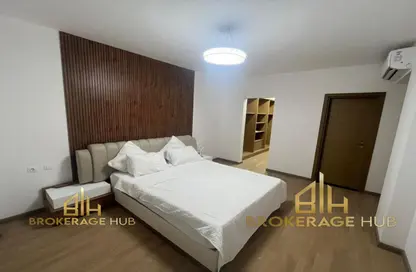 Apartment - 3 Bedrooms - 4 Bathrooms for rent in The Fourteen Golf Residences - Uptown Cairo - Mokattam - Cairo