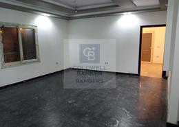 شقة - 3 غرف نوم - 2 حمامات for للبيع in الحي الثالث عشر - الشيخ زايد - الجيزة