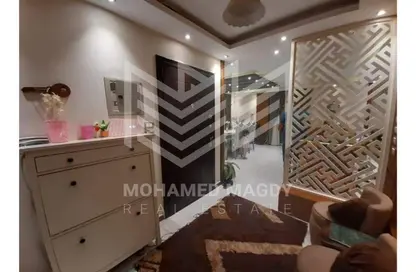 Apartment - 3 Bedrooms - 2 Bathrooms for sale in Al Hosary - 6 October City - Giza