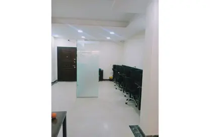 Office Space - Studio - 1 Bathroom for rent in Pearl Des Rois - 5th Settlement Compounds - The 5th Settlement - New Cairo City - Cairo