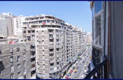 Apartment - 3 Bedrooms - 2 Bathrooms for sale in Gamal Abdel Nasser Road - Sidi Beshr - Hay Awal El Montazah - Alexandria