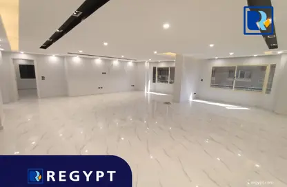 Office Space - Studio - 3 Bathrooms for rent in Sarayat Al Maadi - Hay El Maadi - Cairo