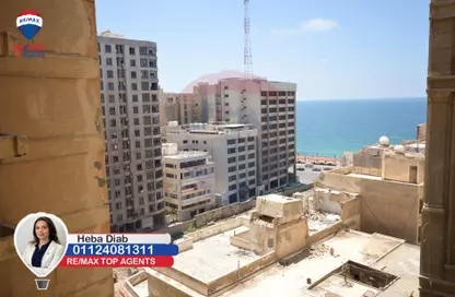 Apartment - 3 Bedrooms - 3 Bathrooms for sale in Abdel Salam Aref St. - Laurent - Hay Sharq - Alexandria