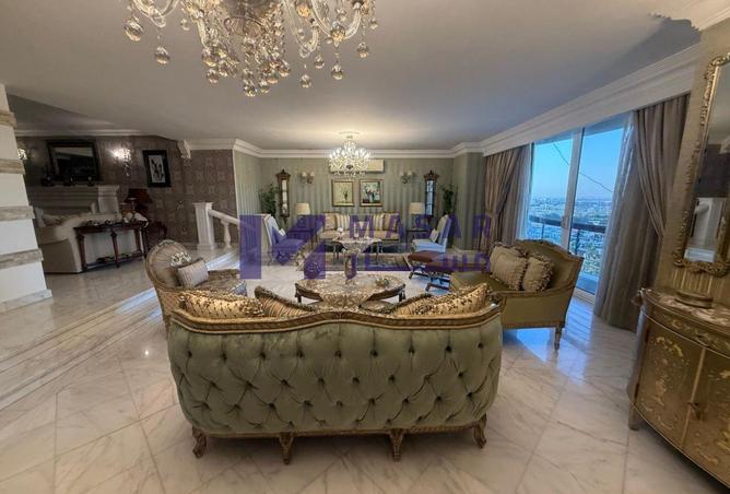 8033621 - Property Image 2