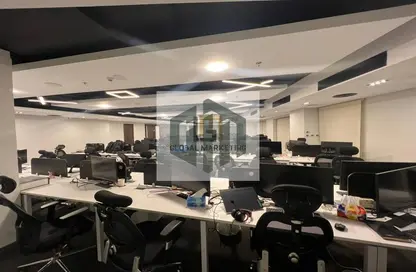مساحات مكتبية - استوديو - 3 حمامات للايجار في شارع التسعين الجنوبي - التجمع الخامس - مدينة القاهرة الجديدة - القاهرة