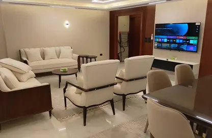 شقة - 3 غرف نوم - 3 حمامات للايجار في شارع الدقي - الدقي - الجيزة شقة - 3 غرف نوم - 3 حمامات للايجار في شارع الدقي - الدقي - الجيزة