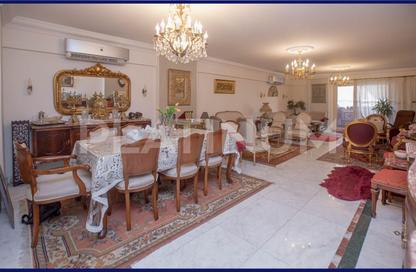Apartment - 3 Bedrooms - 3 Bathrooms for sale in Shaarawy St. - Laurent - Hay Sharq - Alexandria