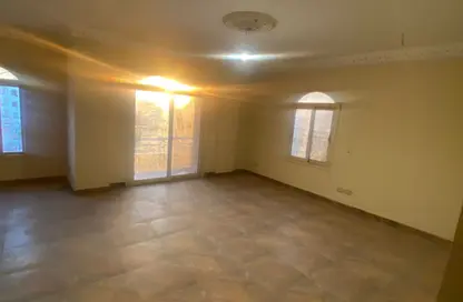 Apartment - 3 Bedrooms - 2 Bathrooms for rent in Al Gezira St. - South Investors Area - New Cairo City - Cairo