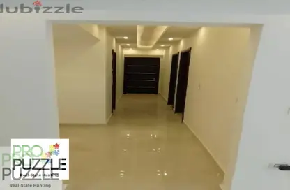 شقة - 3 غرف نوم - 3 حمامات للايجار في جاليريا  مون فالى - المستثمرين الجنوبية - مدينة القاهرة الجديدة - القاهرة