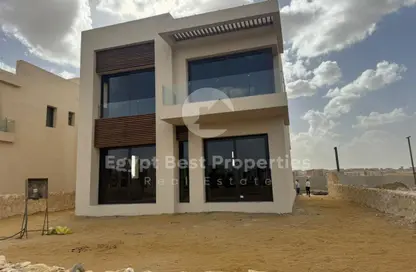 Villa - 4 Bedrooms - 4 Bathrooms for sale in O West - 6 October Compounds - 6 October City - Giza