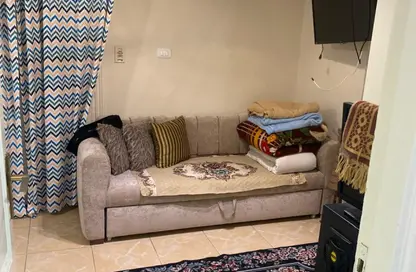 Apartment - 3 Bedrooms - 1 Bathroom for sale in Canal Al Mahmoudya Bahari St. - Moharam Bek - Hay Wasat - Alexandria Apartment - 3 Bedrooms - 1 Bathroom for sale in Canal Al Mahmoudya Bahari St. - Moharam Bek - Hay Wasat - Alexandria