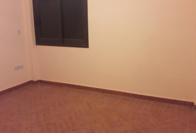 8349676 - Property Image 2