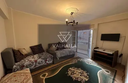 شقة - 2 غرف نوم - 2 حمامات للايجار في شارع احمد صبري - الزمالك - القاهرة