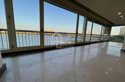 Apartment - 3 Bedrooms - 3 Bathrooms for rent in Nile St. - Dokki - Giza
