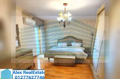 شقة - 3 غرف نوم - 2 حمامات للايجار في شارع محمد فوزي معاذ - سموحة - حي شرق - الاسكندرية