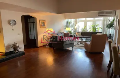 Apartment - 1 Bedroom - 2 Bathrooms for rent in Mahmoud Azmy St. - Zamalek - Cairo