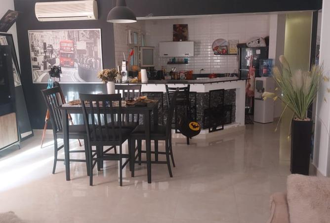 8081936 - Property Image 2