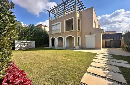 Villa - 3 Bedrooms - 5 Bathrooms for sale in Mivida - 5th Settlement Compounds - The 5th Settlement - New Cairo City - Cairo