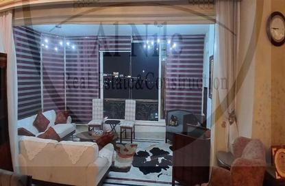 Apartment - 4 Bedrooms - 3 Bathrooms for rent in Cornish El Nile St. - Maadi - Hay El Maadi - Cairo