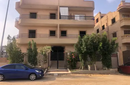 Apartment - 3 Bedrooms - 2 Bathrooms for sale in 1st Neighborhood - 3rd District West - Shorouk City - Cairo