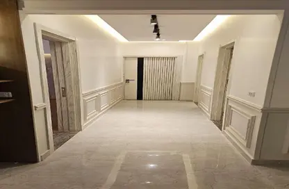 Apartment - 3 Bedrooms - 2 Bathrooms for sale in El Banafseg 12 - El Banafseg - New Cairo City - Cairo