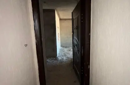 Apartment - 3 Bedrooms - 1 Bathroom for sale in Camp Chezar - Hay Wasat - Alexandria