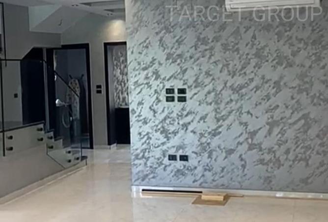 8429812 - Property Image 2