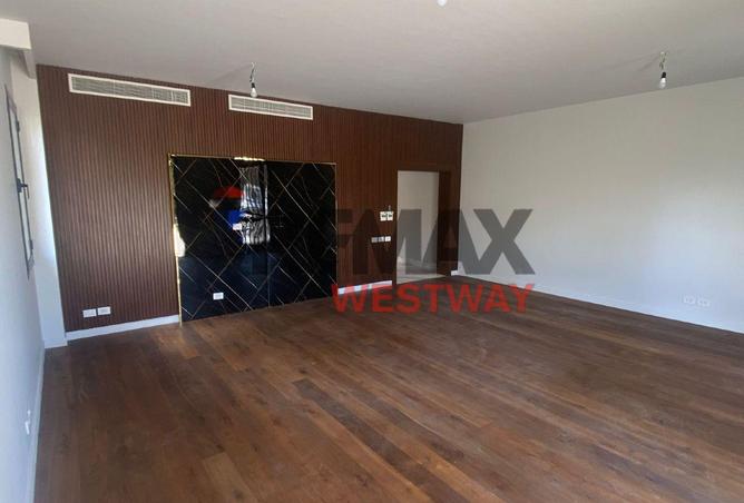 8526448 - Property Image 3