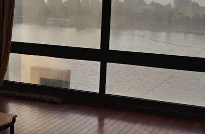 شقة - 2 غرف نوم - 2 حمامات للبيع في شارع كورنيش النيل - العجوزة - الجيزة