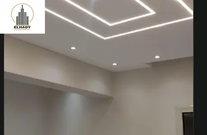 شقة - 3 غرف نوم - 3 حمامات للبيع في البنفسج 6 - البنفسج - مدينة القاهرة الجديدة - القاهرة