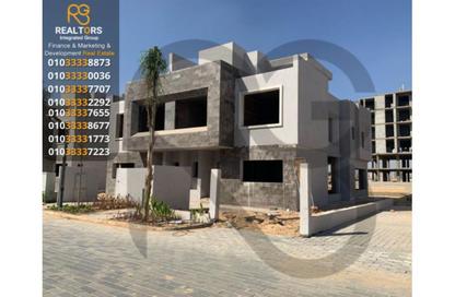 Villa - 4 Bedrooms - 4 Bathrooms for sale in Sun Capital - Fayoum Desert road - 6 October City - Giza